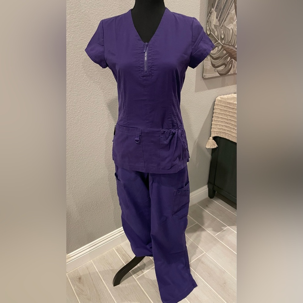 Koi Scrubs